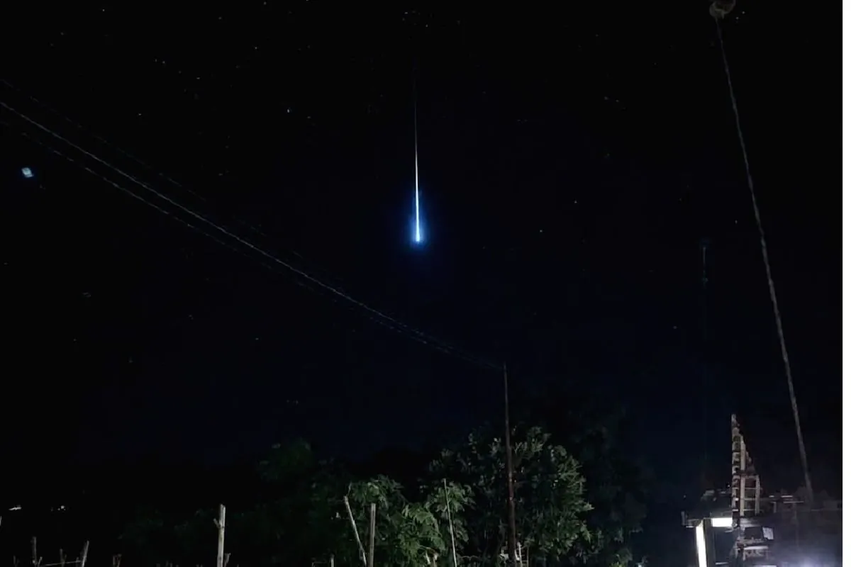 Meteor biru kehijauan semalam