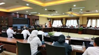 Rdp dprd kukar insentif guru