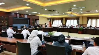 Rdp dprd kukar insentif guru