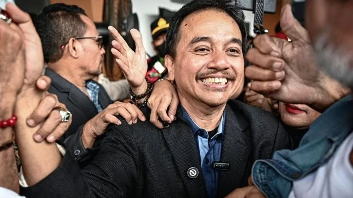 Roy suryo menang pra peradilan