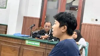 Sidang Rumah Dinas Bea Cukai Dirobohkan di Surabaya, Saksi Sebut Terdakwa Sudah Membeli Seharga 500 Juta Sidang perobohan rumah dinas bea cukai