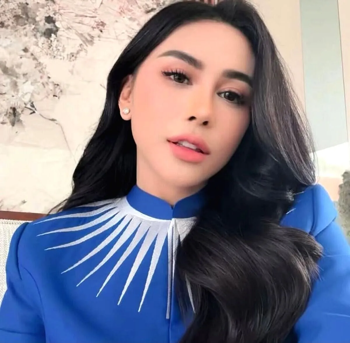 Skandal Dana Tak Wajar Bebizie: KPK Ungkap Aliran Uang dari Korporasi Batu Bara di Kutai Kartanegara Bebizie Dipanggil KPK Diperiksa dalam Kasus Gratifikasi Batu Bara Eks Bupati Kukar