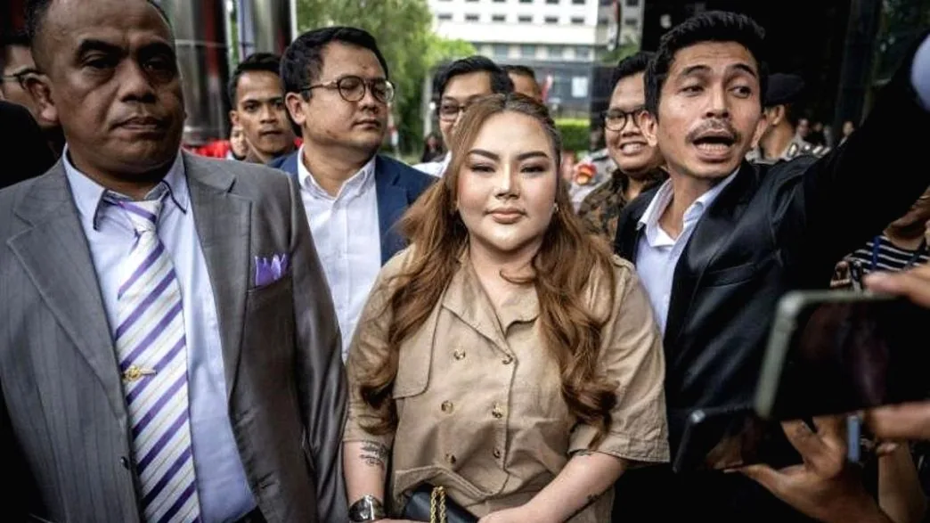KPK Dalami Aliran Dana Mencurigakan dan Keterlibatan Selebgram dalam Kasus Korupsi Bank BJB KPK Dalami Aliran Dana Korupsi ke Selebgram Lisa Mariana