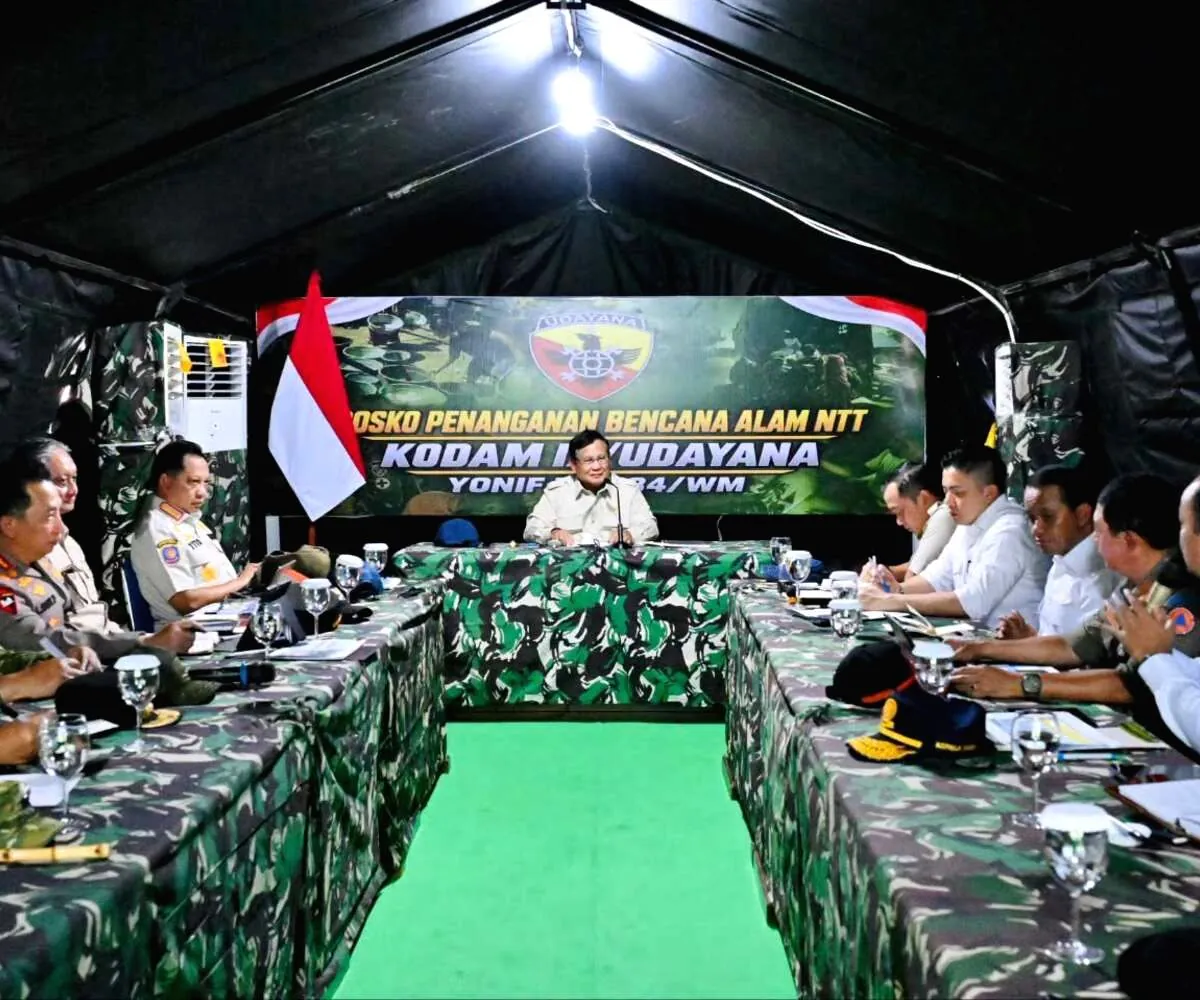 Di Depan Prabowo, Bupati Nagekeo Klaim MBG Bikin Anak Lebih Sehat dan KDRT Menurun Prabowo Dengar Klaim Dampak MBG di Nagekeo, dari Kehadiran Siswa hingga Ekonomi Keluarga