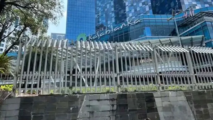 Ramai Dibahas Warganet, Pagar Tinggi di Mal Ternyata Punya Alasan yang Berbeda dari Dugaan Publik
