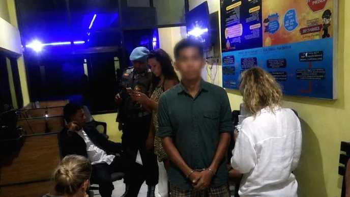 Calo wisata labuan bajo ditangkap polisi