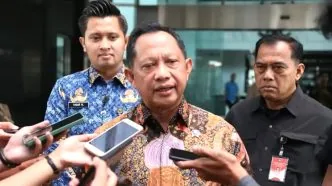 Dana bagi hasil belum cair mendagri