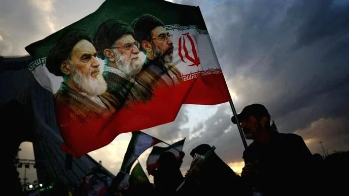Iran disebut ditawari gabung dengan pakta pertahanan mekah