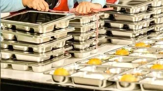 Sekarang Siswa Dilarang Bawa Pulang MBG, Makanan MBG Harus Dimakan dalam 4 Jam, Begini Alasannya Jam konsumsi mbg wajib dicatat