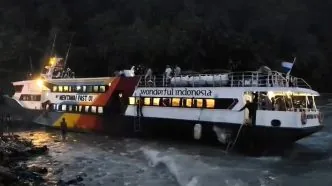 Kapal mentawai fast kandas cuaca ekstrem