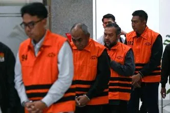 Kpk tangkap empat tersangka korupsi bank bjb