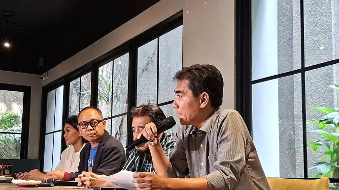 Kontroversi Airsoft Gun di Sekolah: Yayasan Harapan Ibu Bantah Ada Ekstrakurikuler Menembak, “Tidak Ada Sejak Sekolah Berdiri” Kuasa hukum yayasan memberi keterangan media