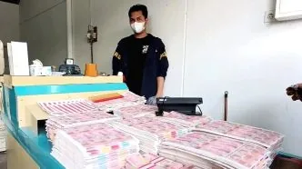 Polisi Ungkap Pabrik dan Jaringan Palsu Rp36 Miliar di Tangerang Selatan, 4 Tersangka Diamankan Pabrik uang palsu digerebek