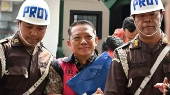 Praperadilan febrie adriansyah ditolak