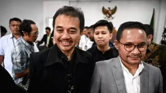 Roy suryo sidang praperadilan berlarut larut