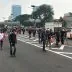 Sejumlah massa sempat masuk tol dalam kota