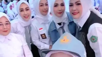 Viral ultah istri sekda kalsel pesta dengan tema SMA