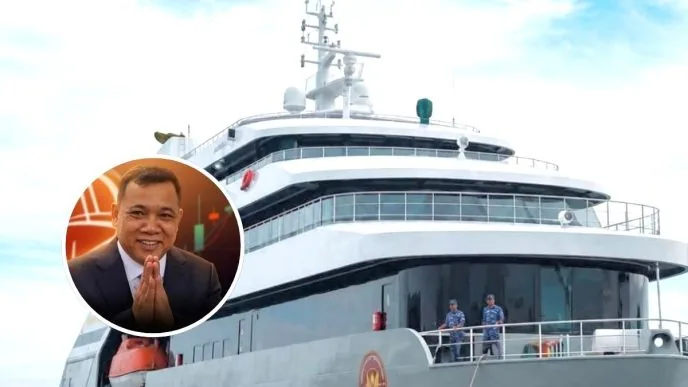Yacht berlogo kemhan RI milik haji isam