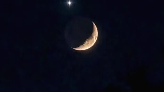 Bulan Sabit dan Bintang Kejora Muncul Berdampingan, Benarkah Pertanda Bencana? Bulan Sabit dan Venus Berdampingan di Langit Indonesia, BRIN Tegaskan Tak Ada Kaitannya dengan Bencana