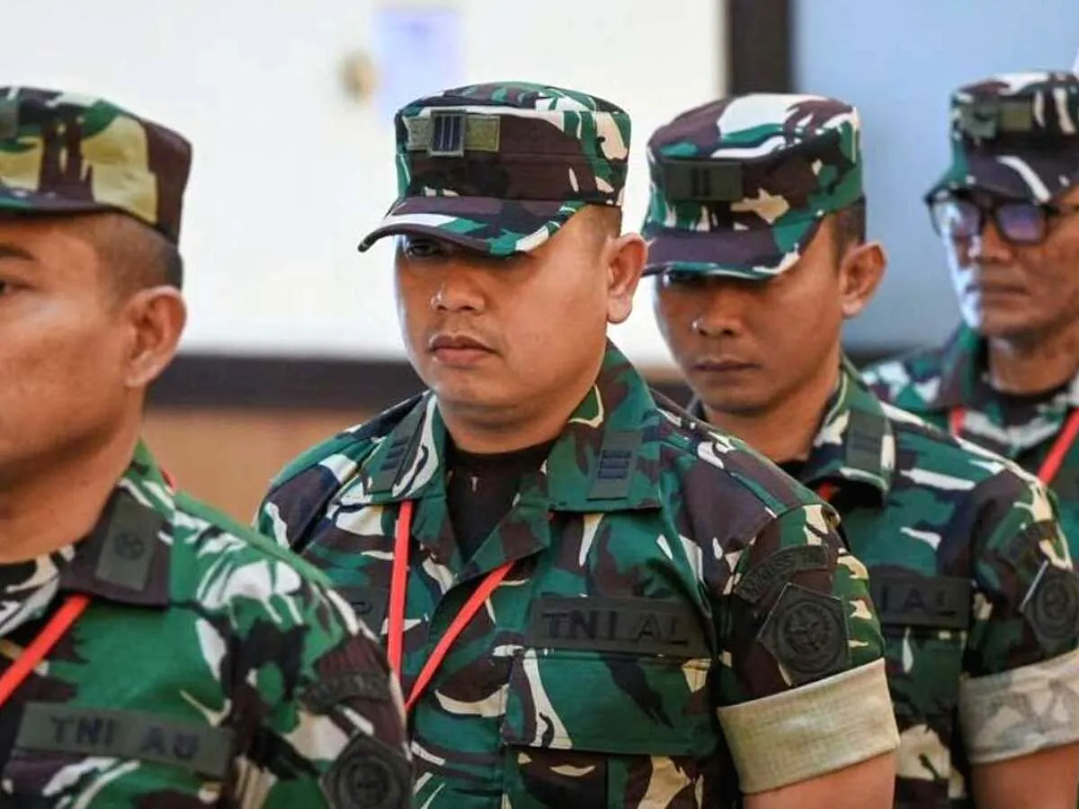 Putusan Banding Kasus Penyiraman Air Keras Andrie Yunus: Dua Prajurit TNI Tak Jadi Dipecat, Hukuman Diringankan Dua TNI Pelaku Penyiraman Air Keras Andrie Yunus Tak Lagi Dipecat, Ini Putusan Bandingnya