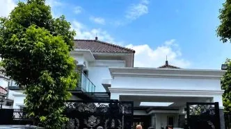 KPK Geledah Rumah Mewah Ipda Yayat di Cibubur, Dokumen dan Barang Elektronik Diamankan