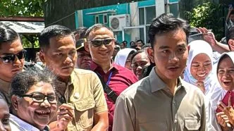Gibran Datangi Korban Dugaan Keracunan MBG di Karo, Minta Maaf dan Minta Anak “Bawa Bekal dari Rumah” Korban Dugaan Keracunan MBG Dirawat di Karo, Gibran Pastikan Biaya Pengobatan Ditanggung Pemerintah