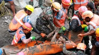 Nepal Terancam Bencana Susulan, Longsor Es dan Batu Sisakan Lumpur Tebal di Himalaya Longsor Es dan Batu di Himalaya Picu Efek Domino, Nepal Waspadai Bencana Berikutnya