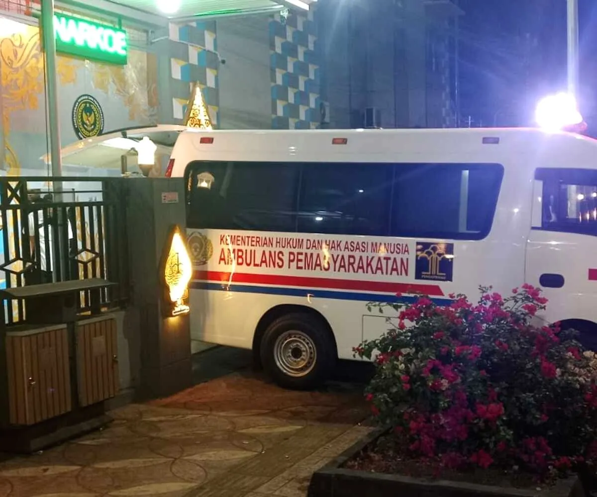 Terdakwa Pembakaran Mobil Kades Hoho Ditemukan Meninggal di Rutan Banjarnegara Terdakwa Kasus Pembakaran Mobil Kades Hoho Meninggal Usai Jalani Persidangan