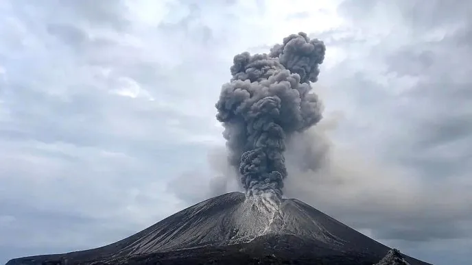 Anak krakatau erupsi warga mendengar dentuman