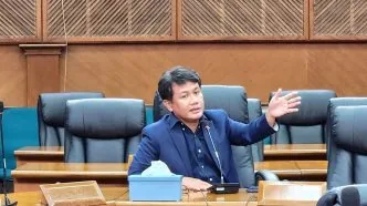 Anggota dpr komentari di indonesia miskin saja pakai kasta