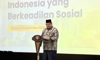 Pemerintah Berencana Berikan Rekening Bank Otomatis & Saldo 50 Ribu Bagi Warga yang Memasuki Usia 17 Tahun Menko airlangga memberikan keterangan pada simposium
