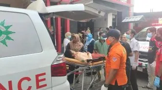 Puluhan siswa dan guru di nganjuk keracunan mbg